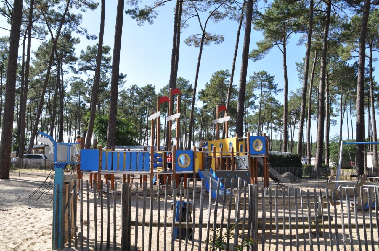 Mobilhome Cote Landaise Les Dunes De Contis 4 Saint-Julien-en-Born Bagian luar foto